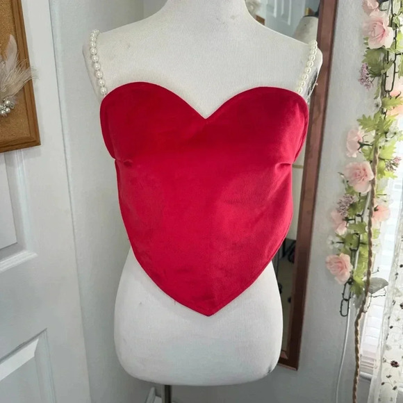 Velvet Heart Top with Pearl Straps - Picture 2 of 3